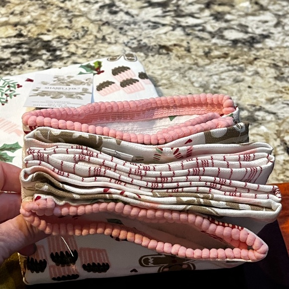 NEW SHABBY CHIC Set of 3 “Have A Sweet Christmas” Gingerbread Dishtowels - Picture 5 of 9